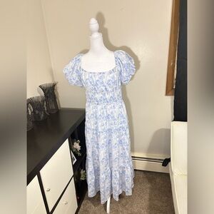 Light Blue Floral Puff-Sleeve Maxi Dress